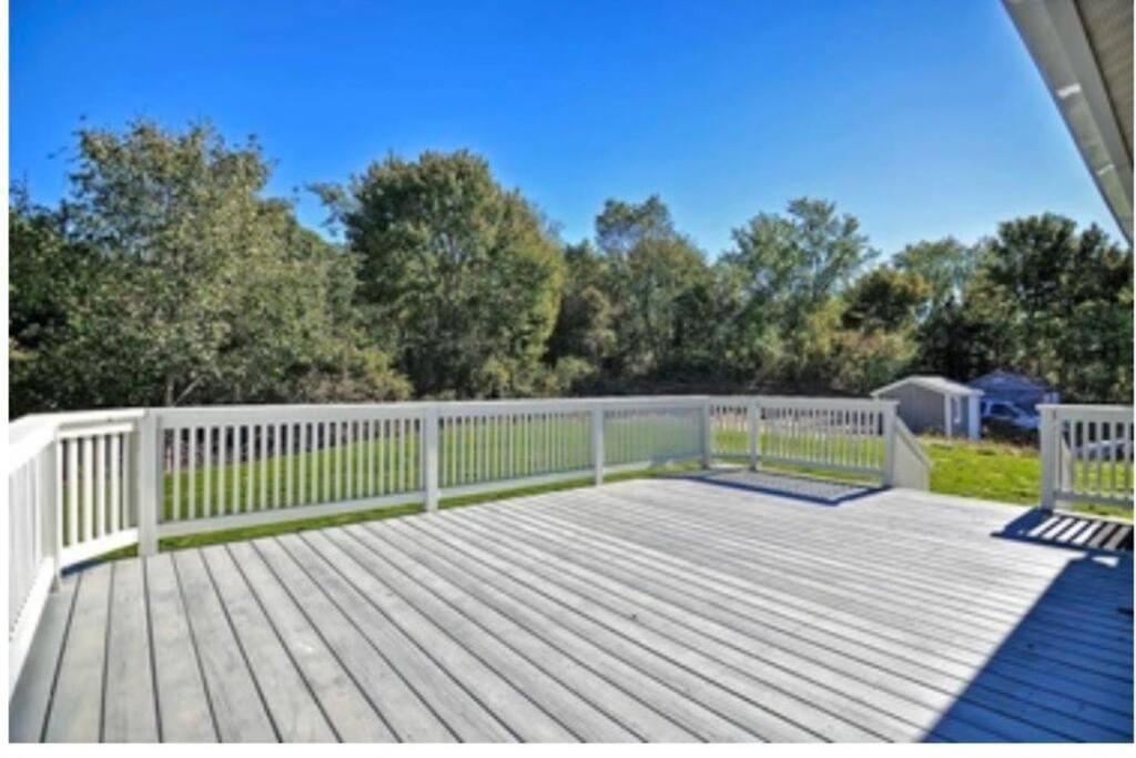 Charming Cottage Historic Falmouth Cape Cod Near Beach And Downtown 2Br 1Bath Deck Exterior foto
